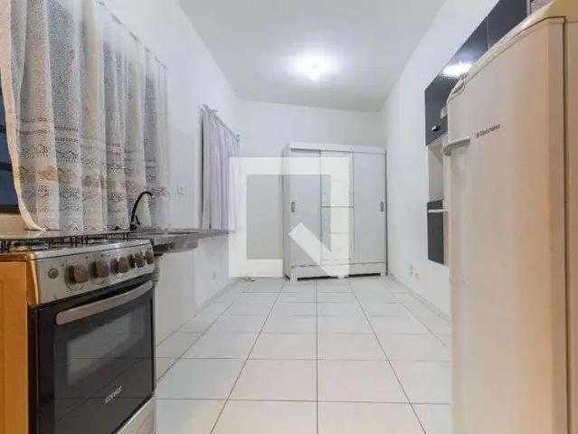 Kitnet aluguel em Região Imediata de São Paulo, Região Metropolitana de São Paulo