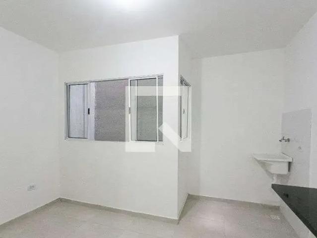 Kitnet aluguel em Região Imediata de São Paulo, Região Metropolitana de São Paulo