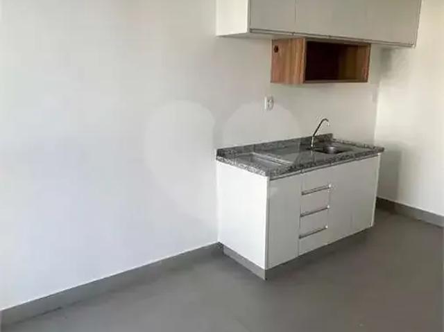 Kitnet aluguel em Região Imediata de São Paulo, Região Metropolitana de São Paulo