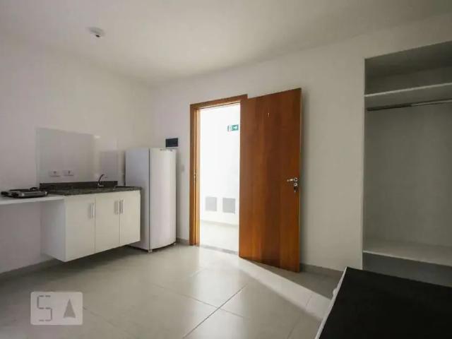 Kitnet aluguel em Região Imediata de São Paulo, Região Metropolitana de São Paulo