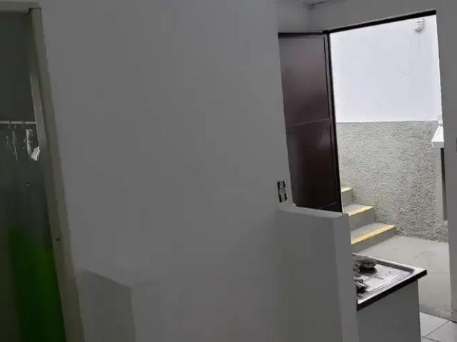 Kitnet aluguel em Região Imediata de São Paulo, Região Metropolitana de São Paulo