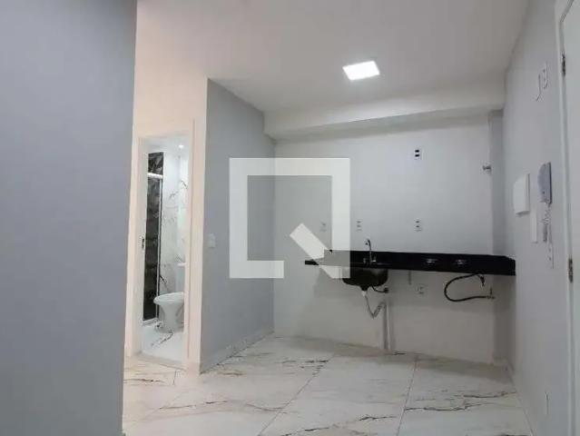Kitnet aluguel em Região Imediata de São Paulo, Região Metropolitana de São Paulo