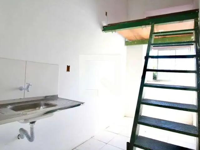 Kitnet aluguel em Região Geográfica Imediata de Salvador, Região Metropolitana de Salvador