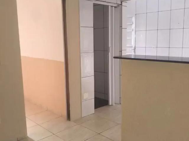 Kitnet aluguel em Região Imediata de São Paulo, Região Metropolitana de São Paulo