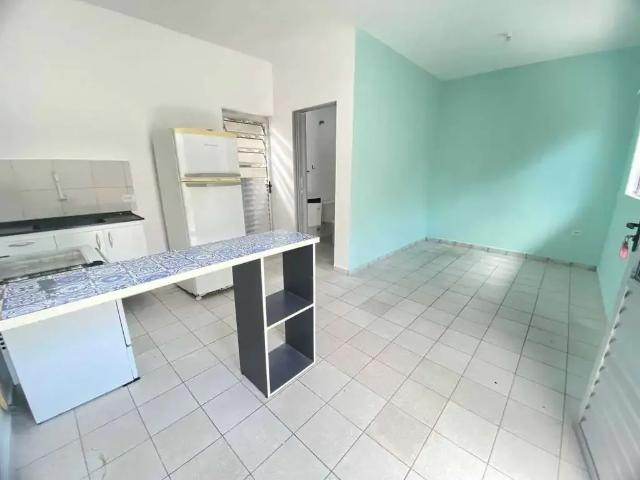 Kitnet venda em Região Imediata de Caraguatatuba-Ubatuba-São Sebastião, Região Metropolitana do Vale do Paraíba e Litoral Norte