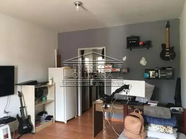 Kitnet venda em Região Imediata de São José dos Campos, Região Metropolitana do Vale do Paraíba e Litoral Norte