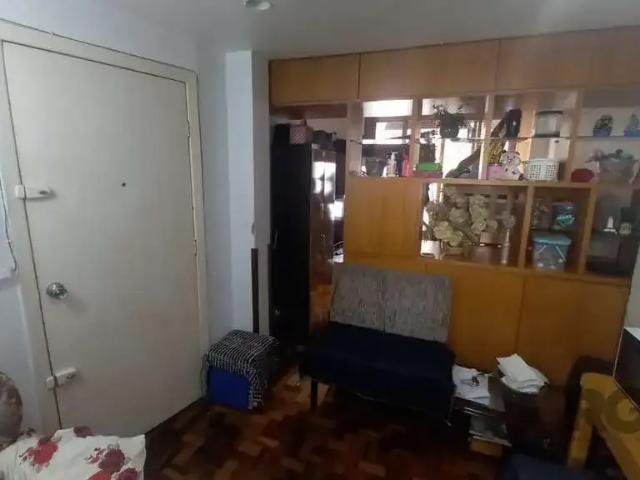 Kitnet venda em Região Geográfica Imediata de Porto Alegre, Região Metropolitana de Porto Alegre