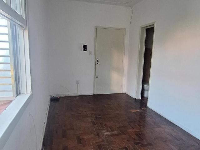 Kitnet venda em Cidade Baixa, Porto Alegre