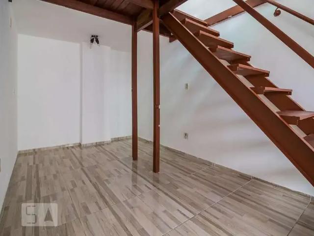 Kitnet venda em Região Geográfica Imediata de Porto Alegre, Região Metropolitana de Porto Alegre