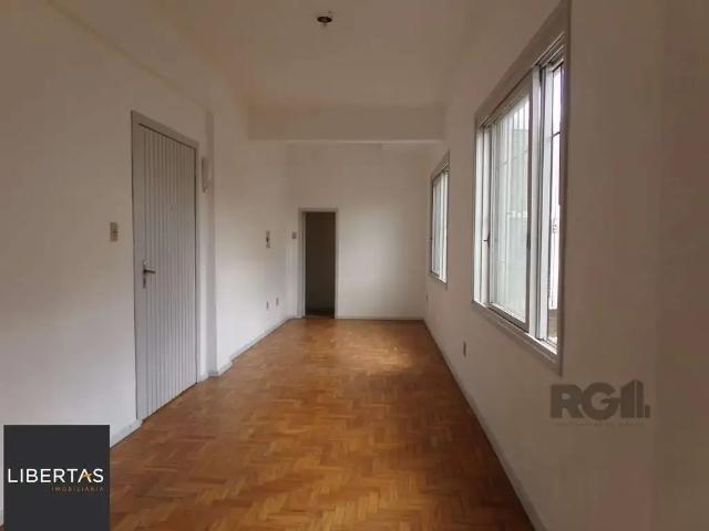 Kitnet venda em Região Geográfica Imediata de Porto Alegre, Região Metropolitana de Porto Alegre