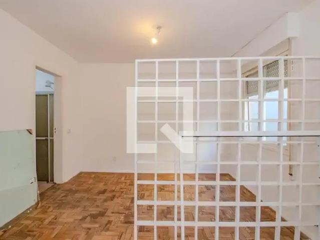 Kitnet venda em Região Geográfica Imediata de Porto Alegre, Região Metropolitana de Porto Alegre