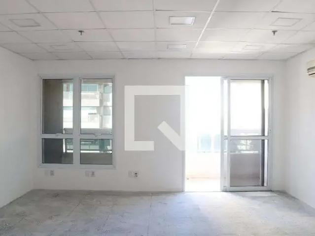 Kitnet venda em Região Imediata de São Paulo, Região Metropolitana de São Paulo