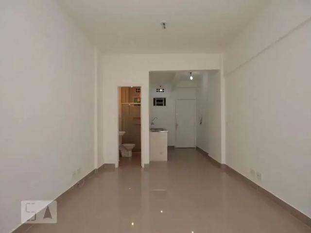 Kitnet venda em Região Imediata de São Paulo, Região Metropolitana de São Paulo