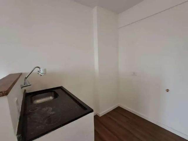 Kitnet venda em Região Imediata de São Paulo, Região Metropolitana de São Paulo