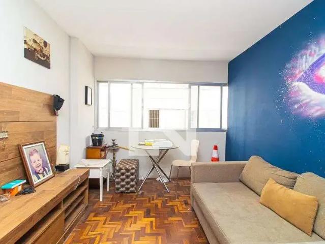 Kitnet venda em Região Imediata de São Paulo, Região Metropolitana de São Paulo