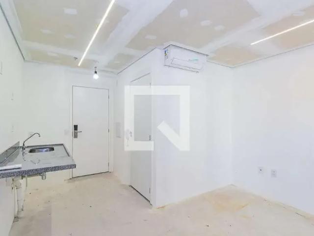 Kitnet venda em Região Imediata de São Paulo, Região Metropolitana de São Paulo