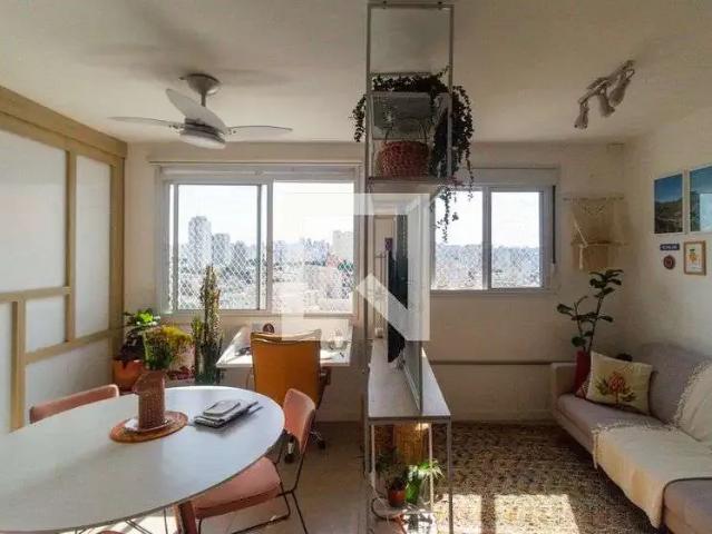 Kitnet venda em Região Imediata de São Paulo, Região Metropolitana de São Paulo