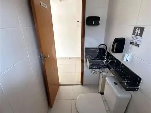 Kitnet venda em Região Imediata de São Paulo, Região Metropolitana de São Paulo
