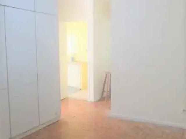 Kitnet venda em Região Imediata de São Paulo, Região Metropolitana de São Paulo