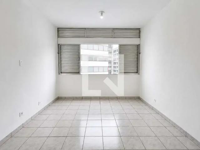 Kitnet venda em Região Imediata de São Paulo, Região Metropolitana de São Paulo