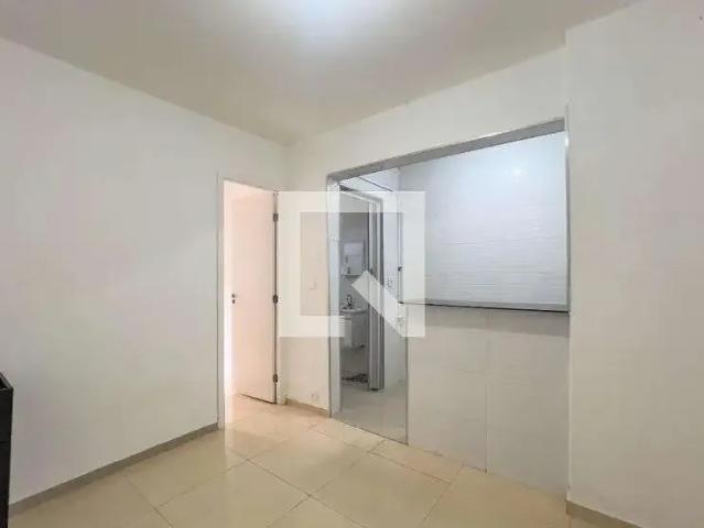 Kitnet venda em Região Imediata de São Paulo, Região Metropolitana de São Paulo