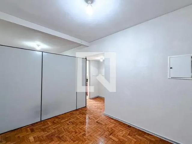 Kitnet venda em Região Imediata de São Paulo, Região Metropolitana de São Paulo