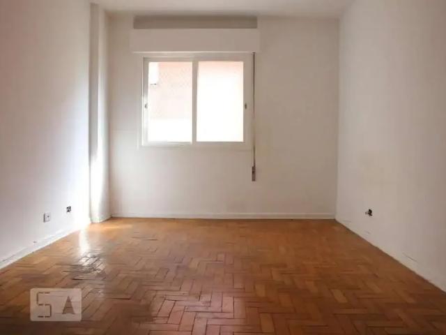 Kitnet venda em Região Imediata de São Paulo, Região Metropolitana de São Paulo