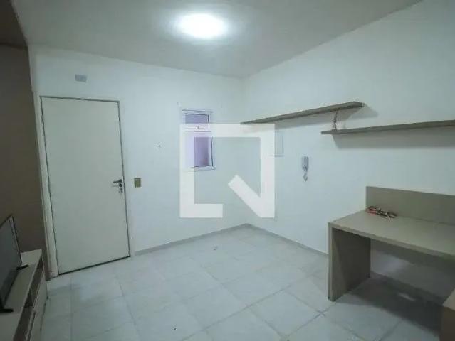 Kitnet venda em Região Imediata de São Paulo, Região Metropolitana de São Paulo