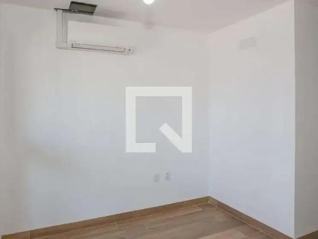 Kitnet venda em Região Imediata de São Paulo, Região Metropolitana de São Paulo