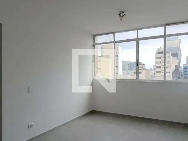 Kitnet venda em Região Imediata de São Paulo, Região Metropolitana de São Paulo