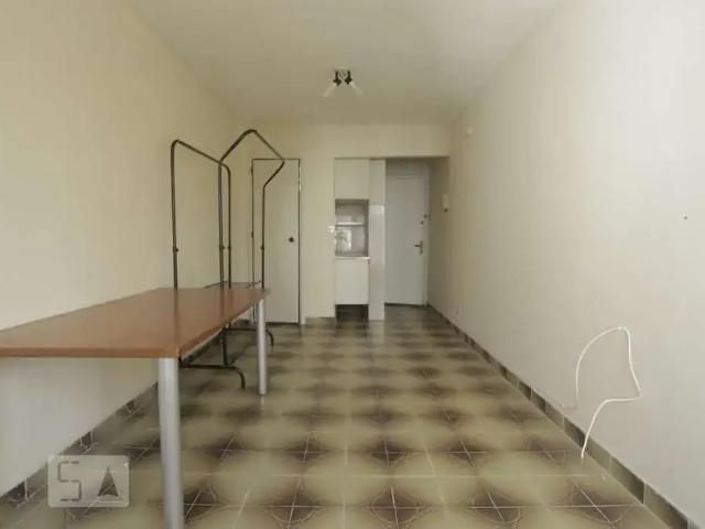 Kitnet venda em Região Imediata de São Paulo, Região Metropolitana de São Paulo