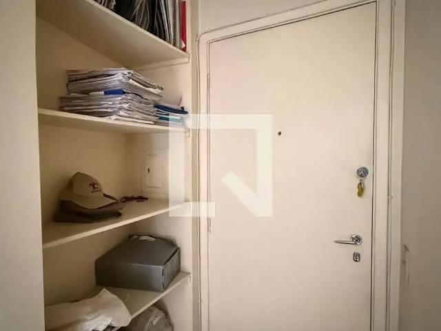Kitnet venda em Região Imediata de São Paulo, Região Metropolitana de São Paulo