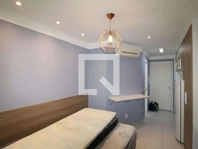 Kitnet venda em Região Imediata de São Paulo, Região Metropolitana de São Paulo