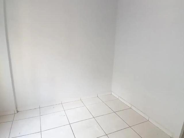 Kitnet venda em Região Imediata de São Paulo, Região Metropolitana de São Paulo