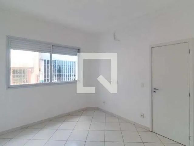 Kitnet venda em Região Imediata de São Paulo, Região Metropolitana de São Paulo