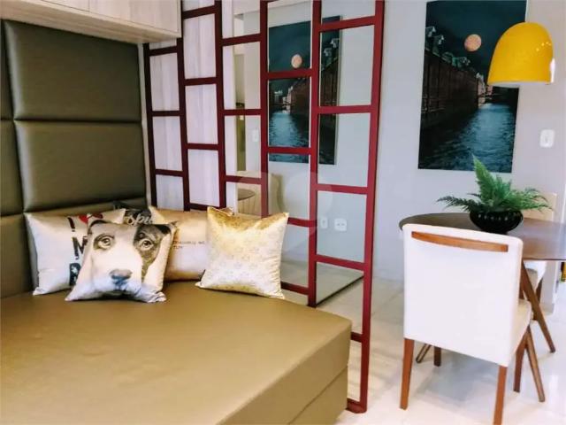 Kitnet venda em Região Imediata de São Paulo, Região Metropolitana de São Paulo