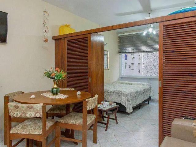 Kitnet venda em Região Imediata de Santos, Região Metropolitana da Baixada Santista