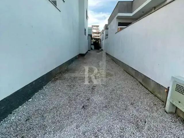 Kitnet venda em Região Geográfica Imediata de Itajaí, Tijucas