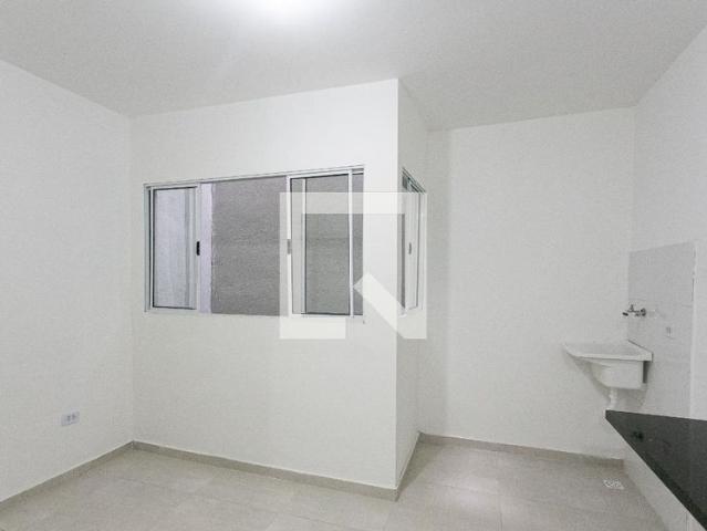 Kitnet aluguel em Região Imediata de São Paulo, Região Metropolitana de São Paulo