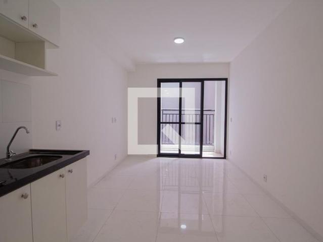 Kitnet aluguel em Região Imediata de São Paulo, Região Metropolitana de São Paulo