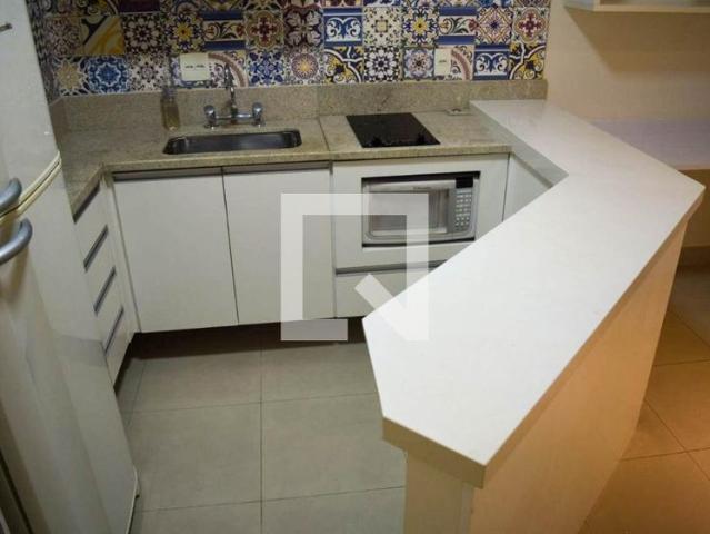 Kitnet aluguel em Região Imediata de São Paulo, Região Metropolitana de São Paulo