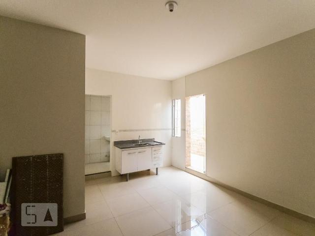 Kitnet aluguel em Região Imediata de São Paulo, Região Metropolitana de São Paulo