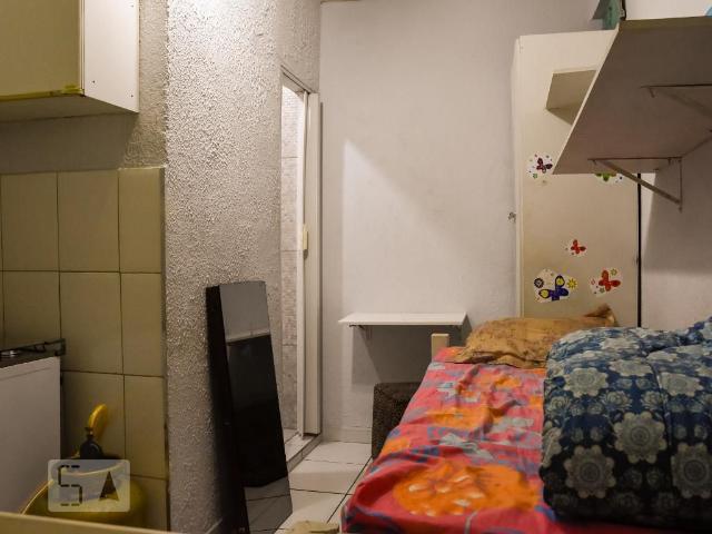 Kitnet aluguel em Região Imediata de São Paulo, Região Metropolitana de São Paulo