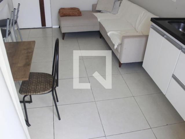 Kitnet aluguel em Região Imediata de São Paulo, Região Metropolitana de São Paulo