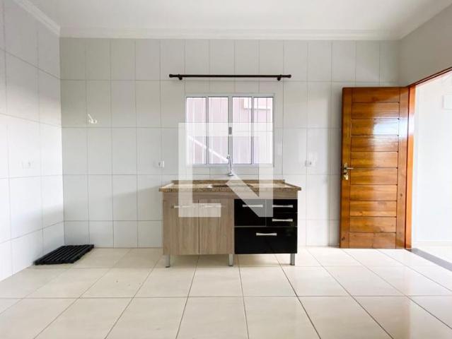 Kitnet aluguel em Região Imediata de São Paulo, Região Metropolitana de São Paulo