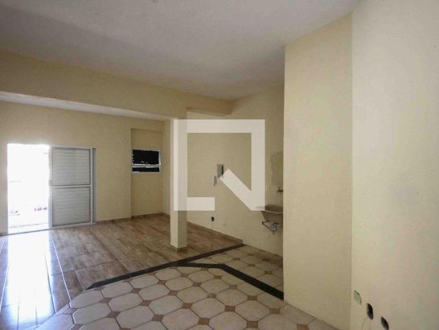 Kitnet aluguel em Região Imediata de São Paulo, Região Metropolitana de São Paulo