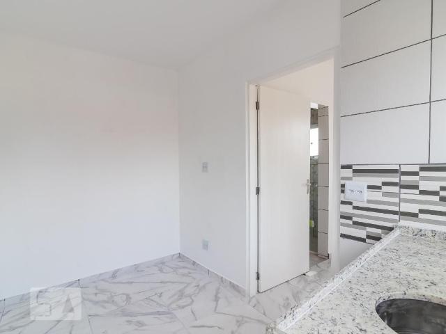 Kitnet aluguel em Região Imediata de São Paulo, Região Metropolitana de São Paulo