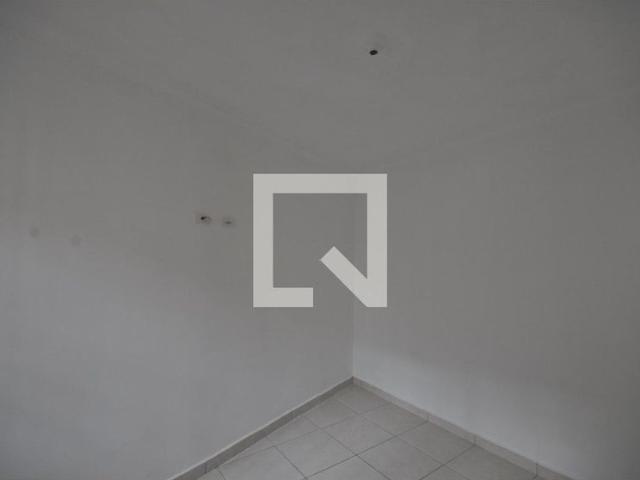 Kitnet aluguel em Região Imediata de São Paulo, Região Metropolitana de São Paulo