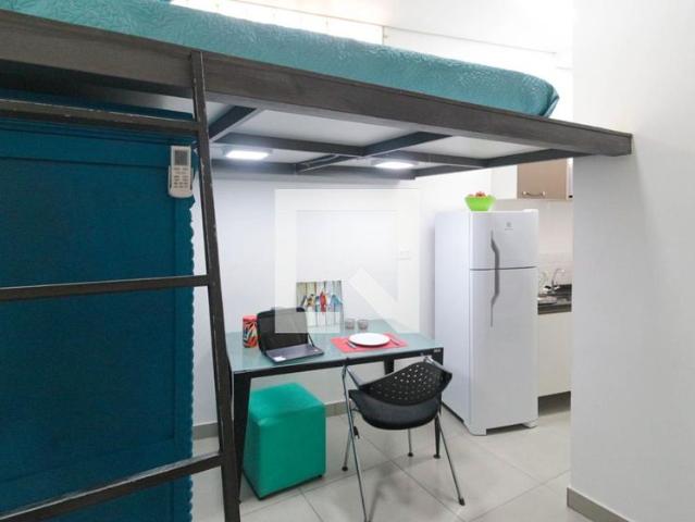 Kitnet aluguel em Região Imediata de São Paulo, Região Metropolitana de São Paulo