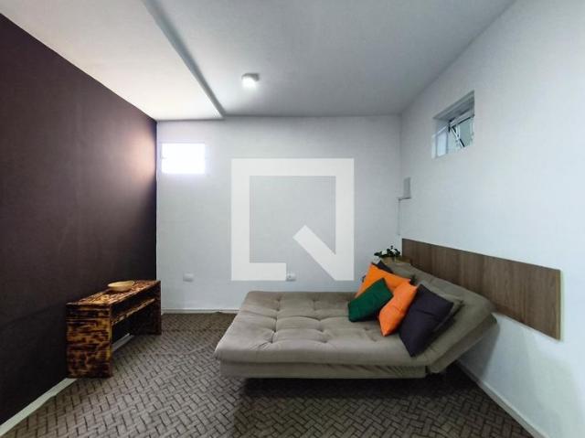 Kitnet aluguel em Região Imediata de São Paulo, Região Metropolitana de São Paulo